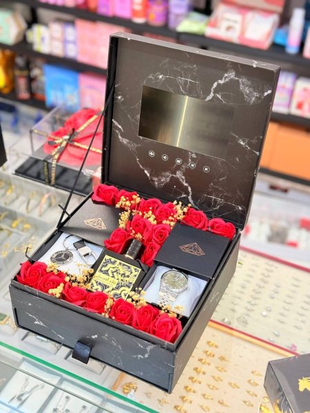 بوكس مع شاشة فيديو وصوت(فارغ)