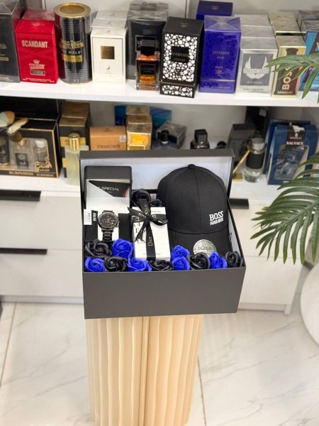 بوكس على شكل مستطيل الاسود