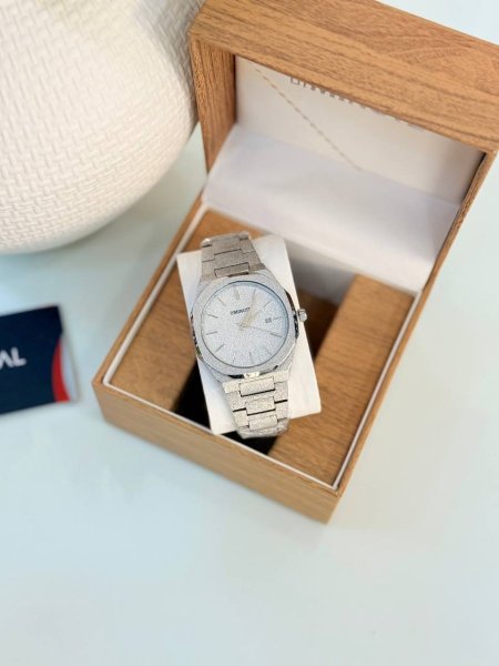 ساعة اصلية باي منت