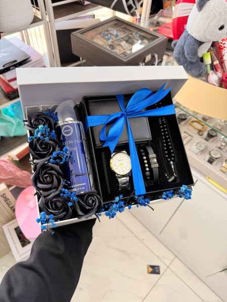 هدية شبابية