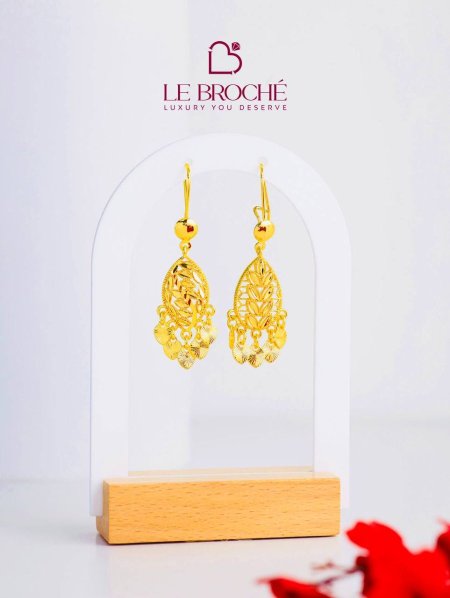 حلق LE BROCHE