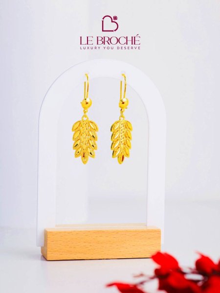 حلق LE BROCHE