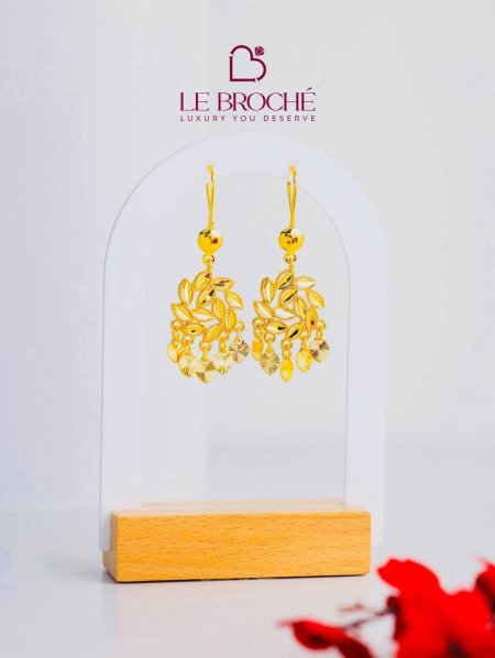 حلق LE BROCHE