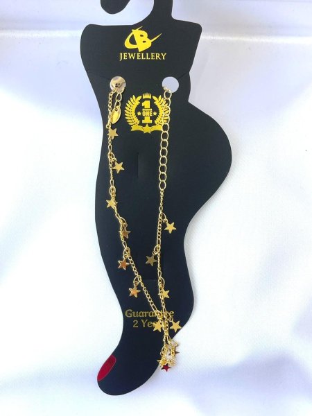 خلخال على شكل نجوم ذهبيه