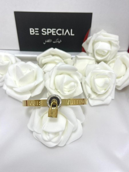 اسواره القفل من لويس فيتون