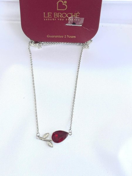 قلادة LE BROCHE