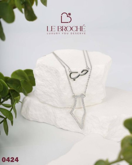 قلادة من LE BROCHE