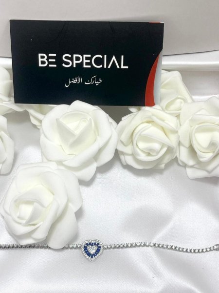 اسوارة فضية انيقة